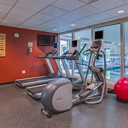Hilton Garden Inn Cleveland Airport Fairview Park Екстериор снимка