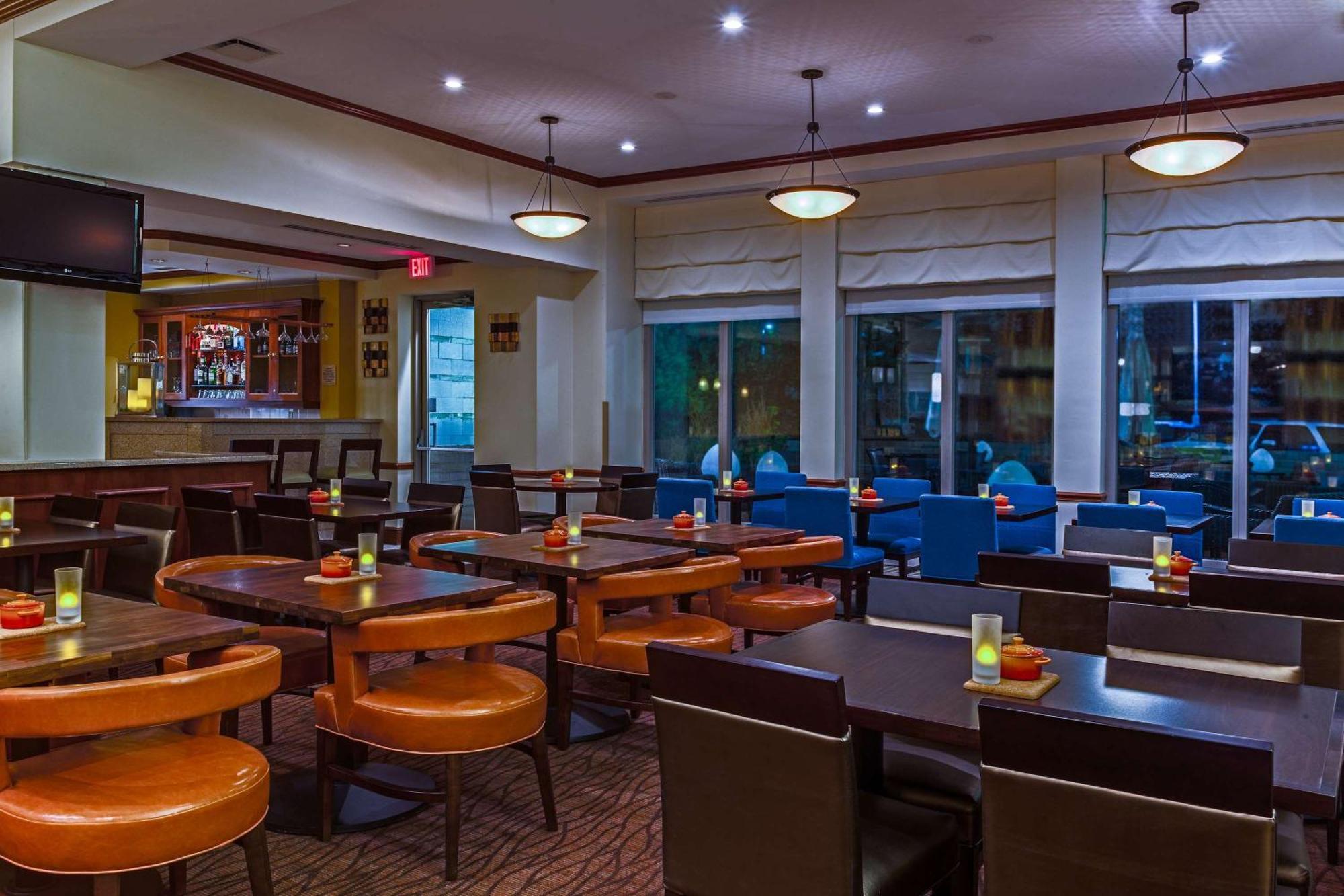 Hilton Garden Inn Cleveland Airport Fairview Park Екстериор снимка