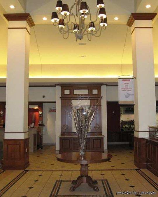 Hilton Garden Inn Cleveland Airport Fairview Park Интериор снимка