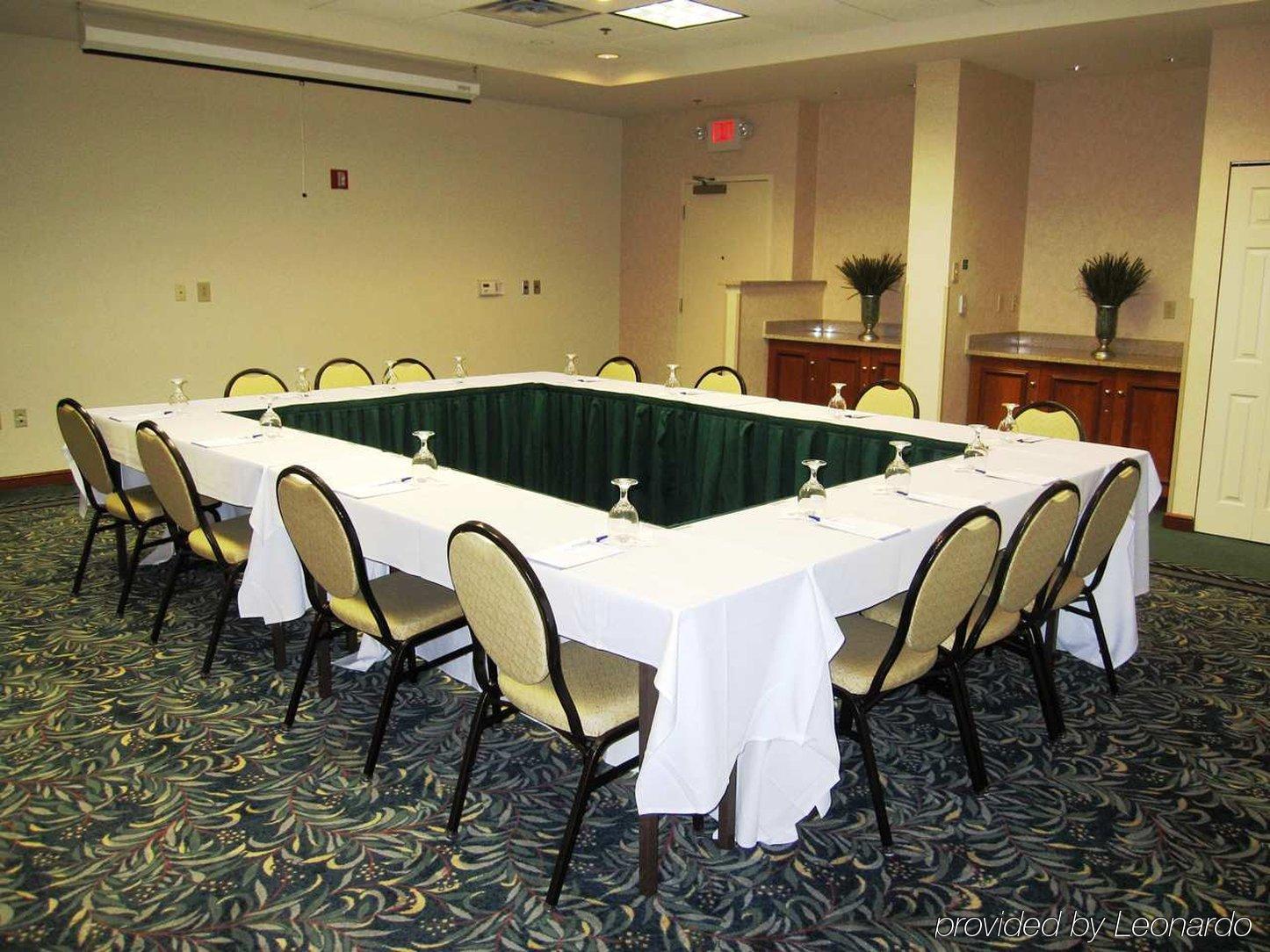 Hilton Garden Inn Cleveland Airport Fairview Park Съоръжения снимка